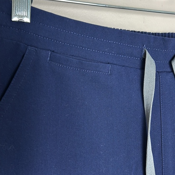 Figs Yola Scrub Cargo Pants Bottoms Style# TW2000P PO# 1669 Navy Regular Rise - Picture 9 of 16